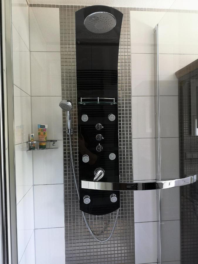 Ein Appartement Und Ein Komfortzimmer In Malsch, Zwischen Karlsruhe, Rastatt Und Baden-Baden Malsch  Eksteriør bilde